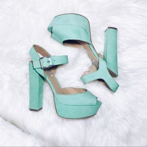 [STEVE MADDEN] teal chunky heels • US9